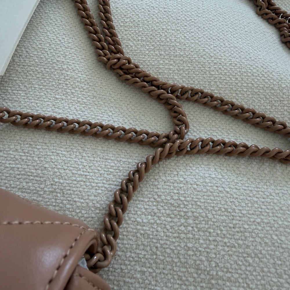 NWT Authentic Gucci GG Marmont Matelassé Super Mini Bag - Tone-on-Tone Hardware - Picture 5 of 11